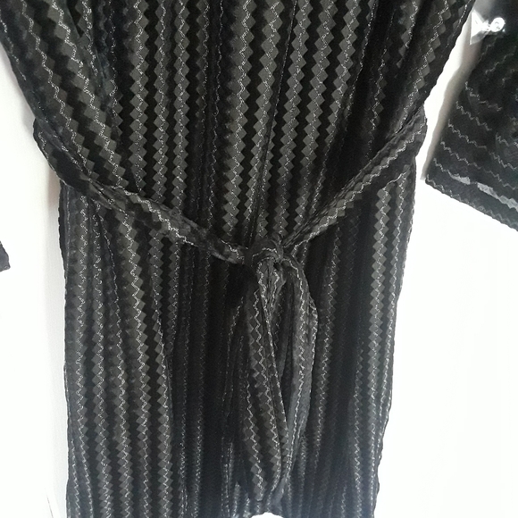 Modcloth Chevron Mock Neck Dress Size Medium - Picture 9 of 12